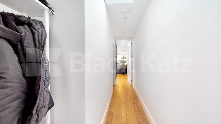 			1 Bedroom, 1 bath, 1 reception Flat			 Parkway, Regents Park / Camden